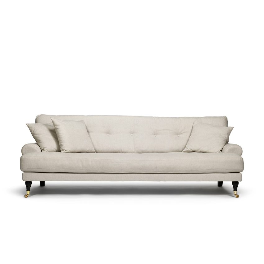 Blanca 3-Sitssoffa Off White är en Howard-soffa i beige/ljusgrå linne