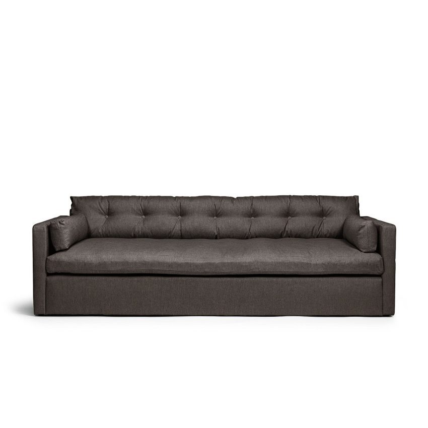 Dahlia Grande 3-Sitssoffa Dark Grey är en djup och bekväm soffa i mörkgrå linne från Melimeli
