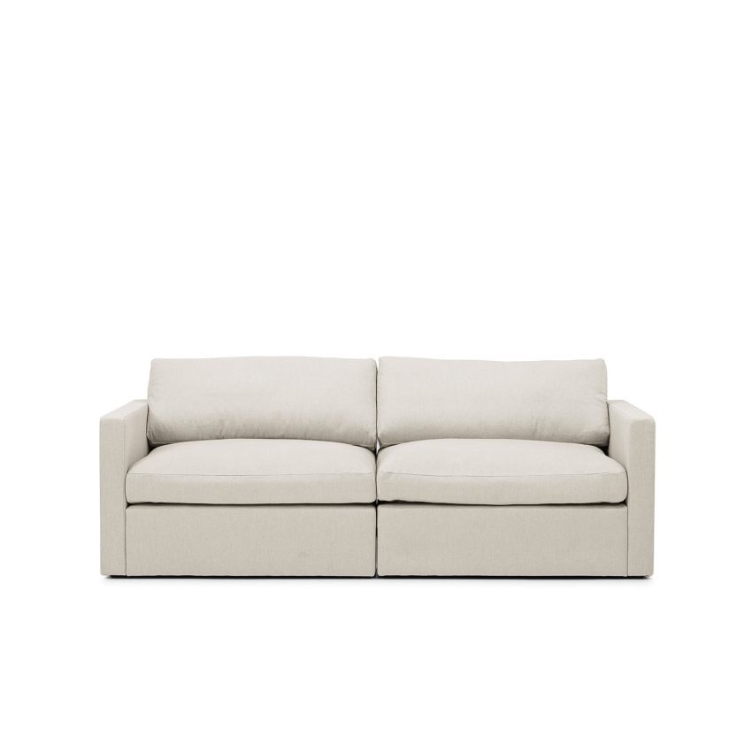 Lucie Grande 2-seters sofa Off White er en modulsofa i lys grå lin fra Melimeli