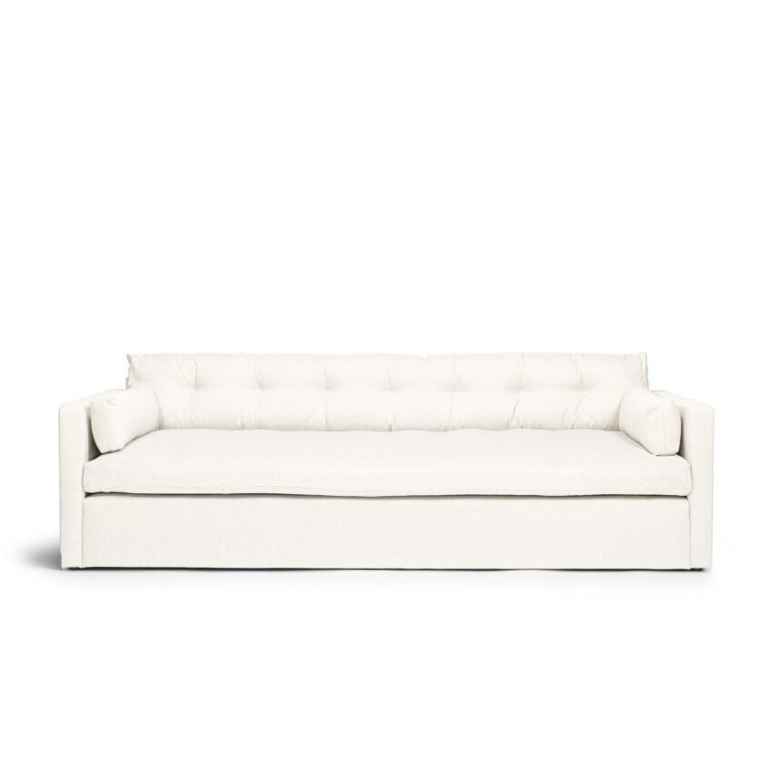 Dahlia Grande The True White 3-seater sofa is a deep and comfortable sofa in white linen from Melimeli