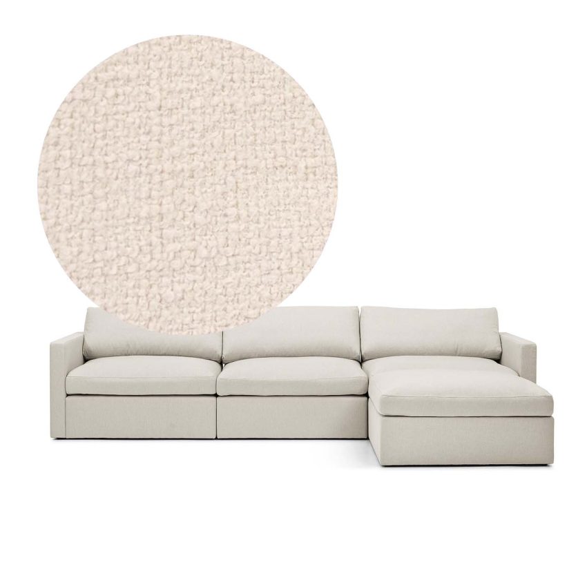 Lucie 3-seters sofa (med fotskammel) Eggshell er en romslig sofa i hvit bouclé fra Melimeli
